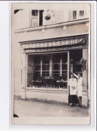 BIARRITZ ? : Carte Photo Du Magasin D'un Salon De Coiffure (coiffeur - Parfumeur PACHE ?) - Très Bon état - Biarritz