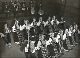 Men And Women With Folk Costume,musical Instruments, Bagpipe Fr13-39 - Anonieme Personen