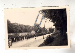 PHOTO  GUERRE PRISONNIERS FRANCAIS A AUXERRE 1940 - Guerre, Militaire