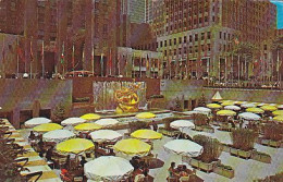 AK 215379 USA - New York City -  Plaza Of Rockefeller Center - Lugares Y Plazas