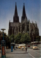 5000  KÖLN, KÖLNER DOM, Omnibusbahnhof An Der Ostseite Des Domes - Koeln