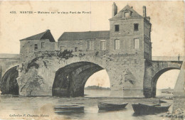 27.04.2024 - B - 435. NANTES Maisons Sur Le Vieux Pont De Pirmil - Nantes