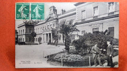 CPA (49) Angers. La Mairie.  Animation.  (7A.n°058) - Angers