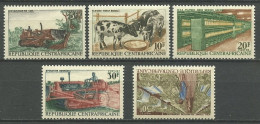 CENTRAFRICAINE 1968 N° 103/107 ** Neufs MNH Superbes C 5 € Opération Bokassa Elevage Animaux Bovins Buldozer Tissage - Central African Republic