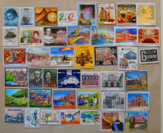 ITALIA 2017  ANNATA COMPLETA DI 61 FRANCOBOLLI USATI SU FRAMMENTO - 2011-20: Used