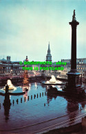 R529040 Trafalgar Square By Night. London. PT1098 - Sonstige & Ohne Zuordnung