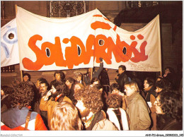 AHVP11-1012 - GREVE - Manifestation Des Communistes Pour Solidarnose Le 26 Décembre 1981 - Huelga