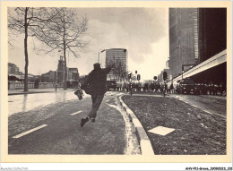 AHVP11-0990 - GREVE - Bruxelles 16 Mars 1982 - Manifestation FGTB Des Sidérurgistes  - Staking