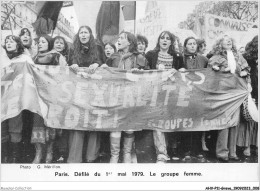 AHVP11-0944 - GREVE - Paris - Défilé Du 1er Mai 1979 - Fête Du Travail - Le Groupe Femme  - Sciopero