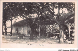 AHNP5-0574 - AFRIQUE - MADAGASCAR - Place Du Marché - Madagaskar