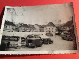 Photo 8 X 12  . Jour De Foire Marché / Camion Automobile  / Marchand Ambulant . 38 Isére - Auto's