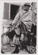 SOLEX VELOSOLEX - JACQUES TATI - CARTE POSTALE 10X15 CM NEUF - Moto