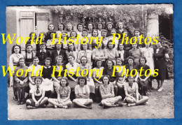 Photo Ancienne - CHATEAUROUX Ou Environs - Ecole De Filles - 1942 - Noms Au Verso - Occupation WW2 Mode Fille - Personnes Identifiées