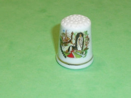 TB110A / Dé /Dés à Coudre / Pays Régions : Lourdes - Thimbles