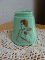 Pot Ancien En Opaline Verte / Moutarde / Napoléon - Glas & Kristall