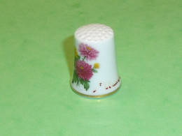 TB110B / Dé /Dés à Coudre / Autres Divers : Fleur - Thimbles