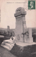 MAULE-le Monument Du Cimetière - Maule