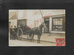 CARTE PHOTO PERSONNAGES CARROSSE CHEVAL COMMERCE TABAC ET DE CHARBONS CACHET BOULOGNE PHOTO DUVEAU COLOMBES : - Cafés