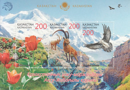 2016 Kazakhstan Flora Fauna Birds Of Prey Flowers Souvenir Sheet MNH - Kazajstán