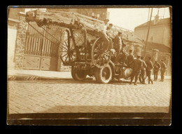 Petite Photo Ancienne Camion De Pompier  Avec Grande Echelle Et Pompiers ( Format 6,5cm X 9cm ) - Cars