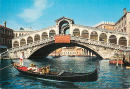Navigation Sailing Vessels & Boats Themed Postcard Venice Rialto Bridge - Velieri