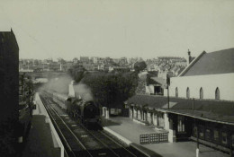 Le "82' Calais-Méditerranée "Train Bleu" - Photo G. Curtet, Boulogne Tintelleries 1956 - Trains