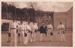 BELLE CARTE POSTALE  NEUVE ANNEES 1900/40 .GROUPE DE PELOTARIS - Sonstige & Ohne Zuordnung