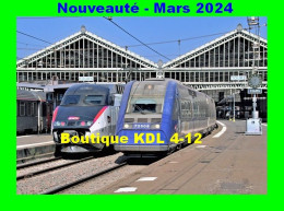 ACACF 859 - Autorail X 72509 Et TGV Atlantique Rame N° 403 En Gare - TOURS - Indre-et-Loire - SNCF - Gares - Avec Trains