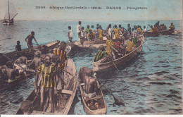 DAKAR   Piroguiers - Sénégal