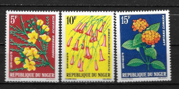 1964 - 135 à 137 **MNH - Fleurs - Niger (1960-...)