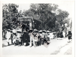 INDOCHINE/ VIETNAM . 1950 . HUE .OBSEQUES BOUDHISTES - Asia