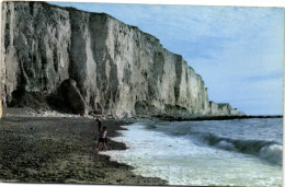 AULT - ONIVAL - LES FALAISES EN DIRECTION DU TREPORT - Ault