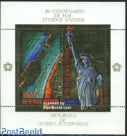Equatorial Guinea 1975 American Bicentenary S/s, Gold, Mint NH, History - Transport - US Bicentenary - Space Explorati.. - Beeldhouwkunst