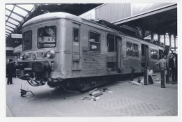 Photo-carte "Accident D'une Rame Z6300 à Paris Saint Lazare - SNCF" - Trains