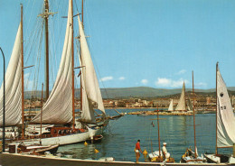 CPM - P - ALPES MARITIMES - CANNES - VUE PRISE SUR LA CROISETTE DEPUIS LE NOUVEAU PORT PIERRE CANTO - VOILIERS - Cannes