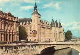 CPSM - P - PARIS - LE PONT AU CHANGE ET LA CONCIERGERIE - Ponts