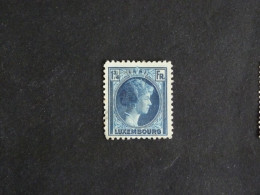 LUXEMBOURG LUXEMBURG YT 225 OBLITERE - GRANDE DUCHESSE CHARLOTTE DE PROFIL DROITE - 1926-39 Charlotte Right-hand Side