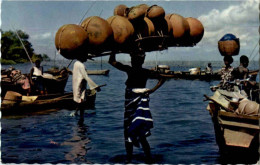 Girl Carrying Gourds - Non Classificati