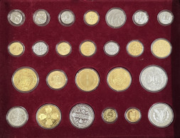 España. Escuche Con 25 Réplicas "25 Siglos De Patrimonio Numismático - Las Monedas Más Importantes Del Mundo", Todas En  - Autres & Non Classés