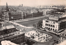 75-PARIS LA PLACE DU CHATELET ET LE PALAIS DE JUSTICE-N°3777-B/0053 - Autres & Non Classés