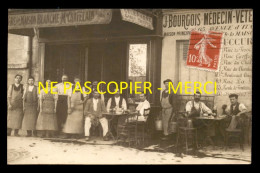 75 - PARIS 13EME - CAFE DE MAISON-BLANCHE 65 AVENUE D'ITALIE - BOURGEOIS VETERINAIRE - CARTE PHOTO ORIGINALE - Distretto: 13