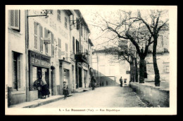 83 - LE BEAUSSET - RUE REPUBLIQUE - Le Beausset