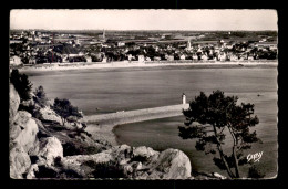 22 - ERQUY - LA JETEE ET LA PLAGE AU CENTRE - Erquy