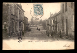 89 - ARCES - DEVANT LA MAIRIE - Andere & Zonder Classificatie