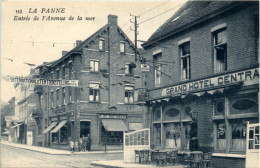 La Panne - Entree De L Avenue De La Mer - De Panne