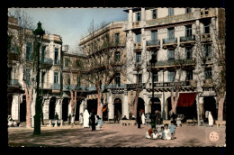 ALGERIE - MOSTAGANEM - LA PLACE DE LA REPUBLQIUE - TAILLEUR F. COVETTO - Mostaganem