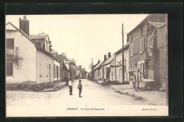 CPA Froissy, La Rue De Beauvais  - Froissy