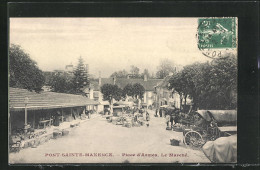 CPA Pont-Sainte-Maxence, Place D'Armes, Le Marché  - Pont Sainte Maxence