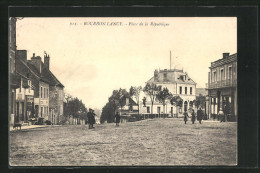 CPA Bourbon-Lancy, Place De La République  - Autres & Non Classés