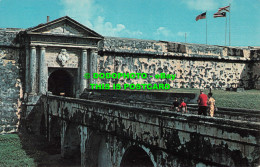R533701 Main Gate And Bridge. Castillo El Morro. San Juan. Oldest City In USA. C - Monde